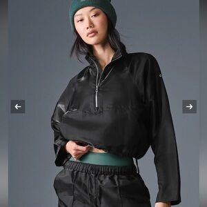 ALO Yoga Black Women's cropped afterglow Jacket